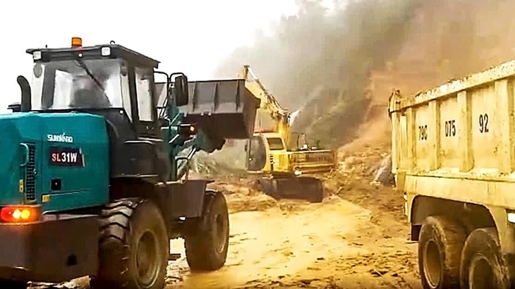 Khánh Lê - Ảnh 1.