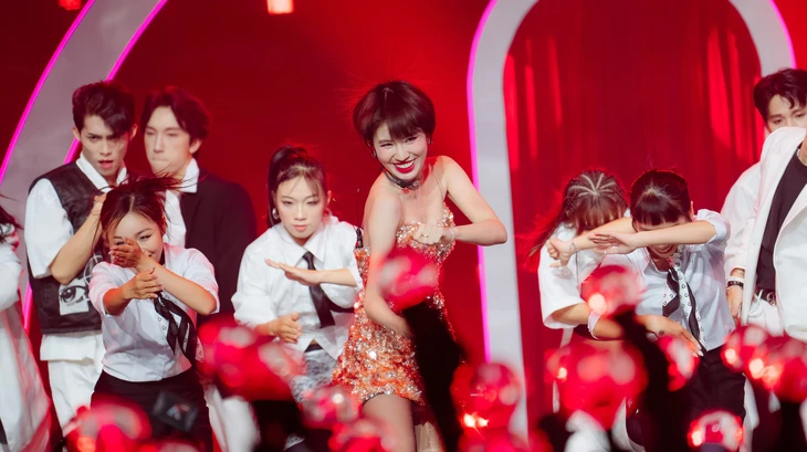 Em xinh say hi mượn âm nhạc thổ lộ cảm xúc, ước muốn cá nhân - Ảnh 4.
