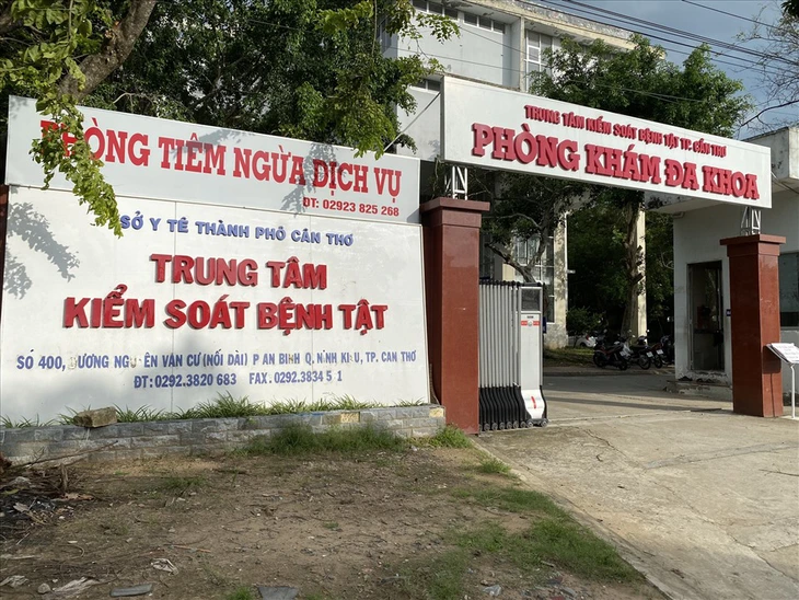 Tái bổ nhiệm giám đốc CDC Cần Thơ do không vụ lợi trong vụ án kit test Việt Á - Ảnh 1.
