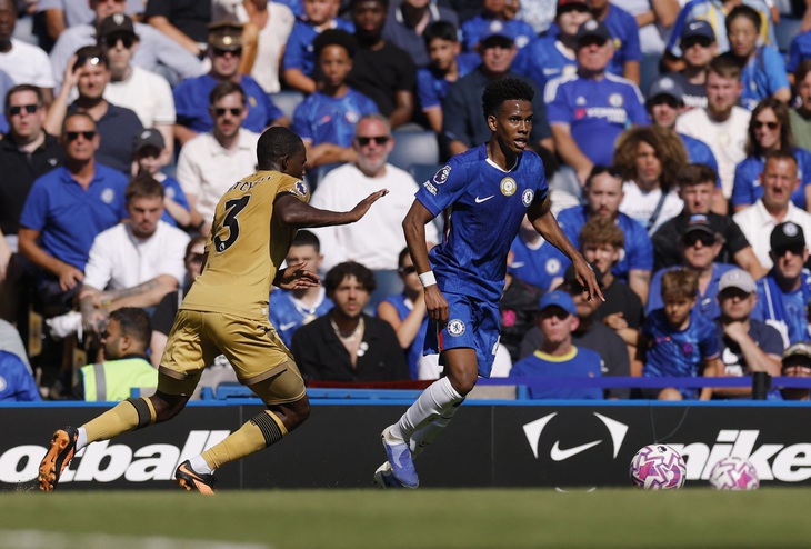 Chelsea thoát thua nhờ luật hiếm gặp ở Giải Ngoại hạng Anh - Ảnh 1.