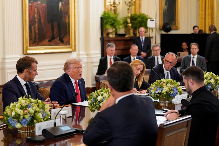 Ông Trump gặp giới lãnh đạo châu Âu tại Nhà Trắng - Ảnh 2. Trump - Ảnh 4.