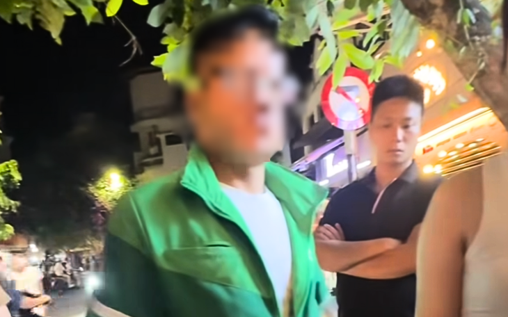 Người thân quản lý khách sạn tại thanh hóa xin lỗi tài xế Sau vụ tranh cãi - Ảnh 3.
