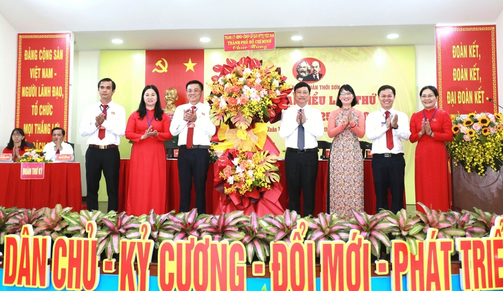 Xã Xuân Thới Sơn phấn đấu đạt tiêu chí thành phường vào năm 2030 - Ảnh 1.