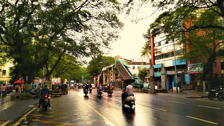 con đường - Ảnh 1.
