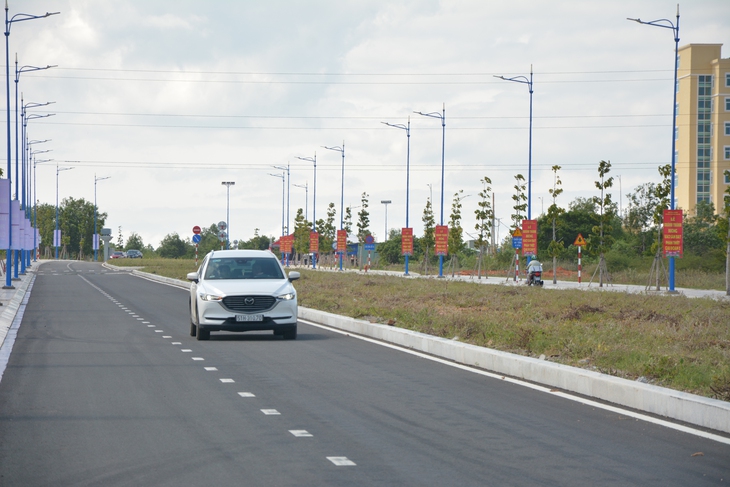 Lâm Đồng khánh thành đường vào sân bay Phan Thiết ngày 19-8 - Ảnh 1.