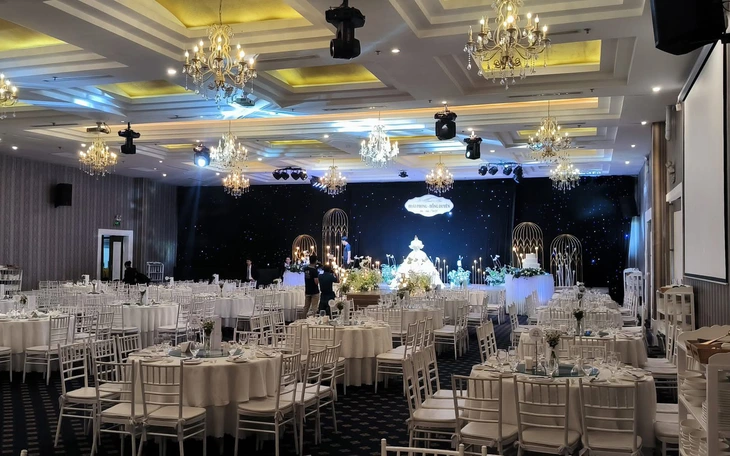 Phong bì và khoảng cách giữa tình cảm và tính toán - Ảnh 1.