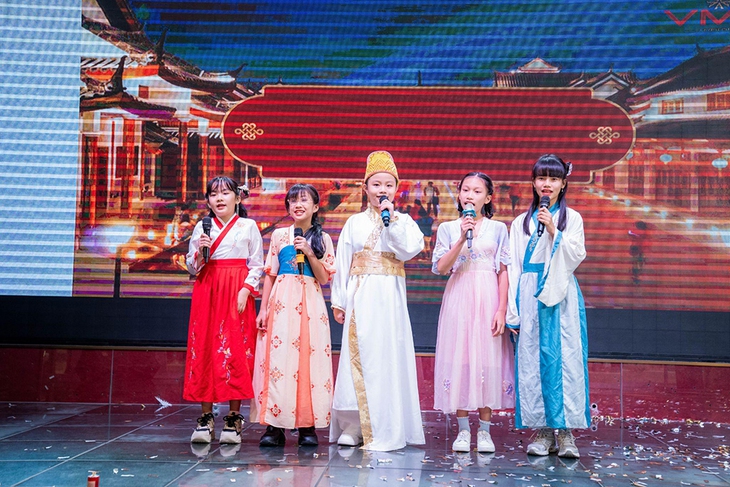 Chung kết hùng biện tiếng Anh ‘Đại sứ văn minh’ - Ảnh 2.