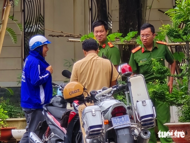 đánh cầu lông - Ảnh 1.