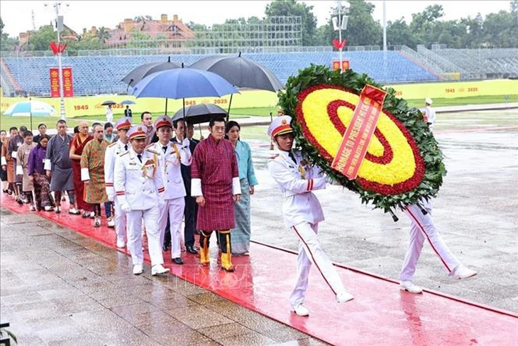 Chủ tịch nước Lương Cường chủ trì lễ đón cấp nhà nước Quốc vương Bhutan - Ảnh 8.