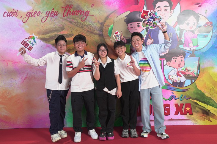 Tô màu vùng xa - Ảnh 2.