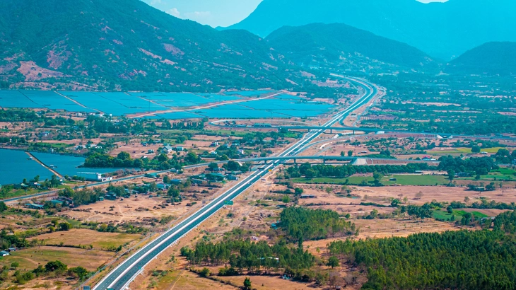 Hiệu ứng tích cực với thị trường địa ốc Nha Trang - Ảnh 1.