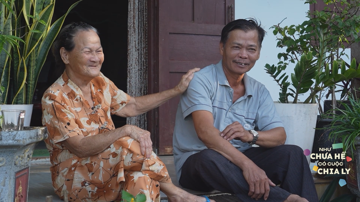 Như chưa hề có cuộc chia ly: Mẹ hai lần chia tay chồng vì muốn giữ lại con nuôi - Ảnh 1. Như chưa hề có cuộc chia ly - Ảnh 1.