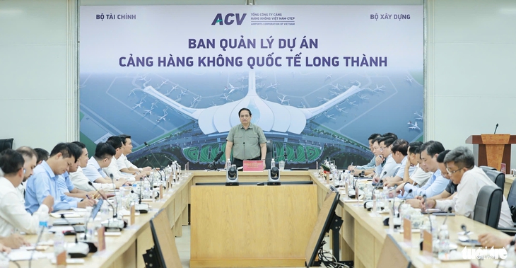 sân bay - Ảnh 1.
