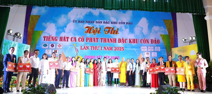 Chàng trai 16 tuổi đoạt giải nhất Tiếng hát ca cổ phát thanh đặc khu Côn Đảo 2025 - Ảnh 4. Côn Đảo - Ảnh 4.