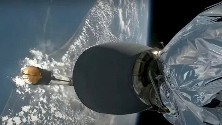 SpaceX đưa vi khuẩn gây bệnh Whitmore lên Trạm Vũ trụ quốc tế - Ảnh 1.