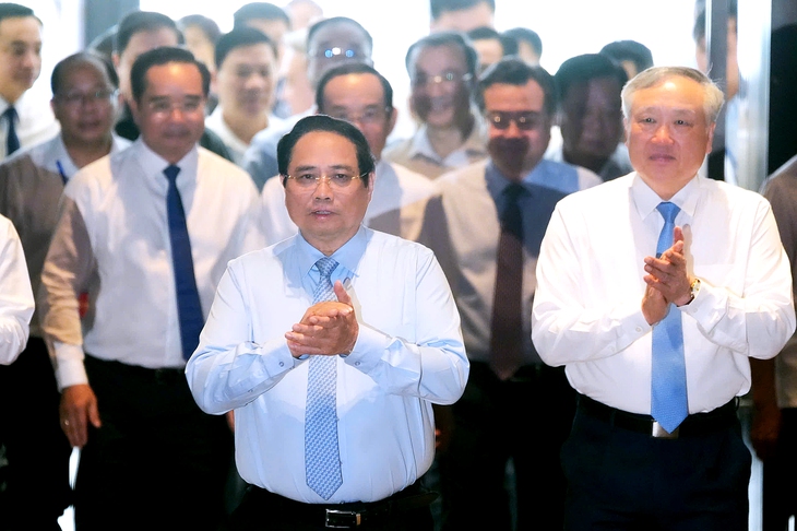 trung tâm tài chính - Ảnh 1.