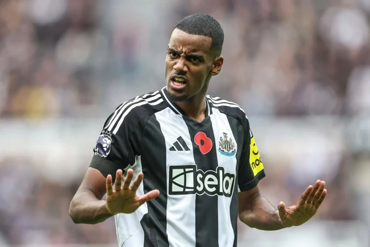 Isak nổi loạn, công khai 'bật' Newcastle - Ảnh 1.