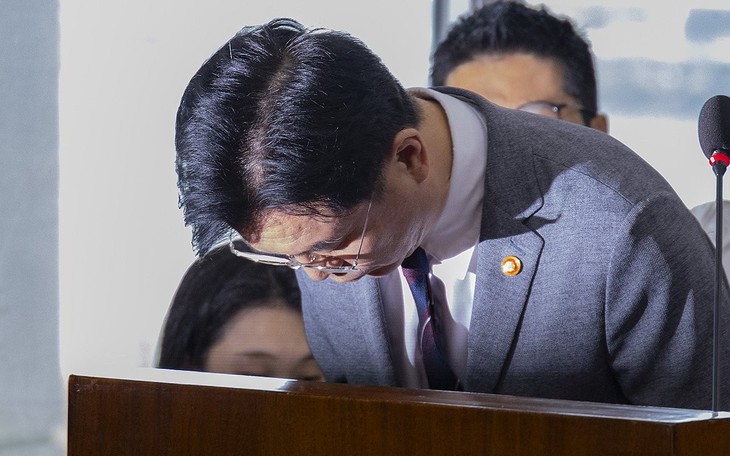 Xe tải đâm vào chợ ở Hàn Quốc, 2 người chết, 18 người bị thương - Ảnh 3.