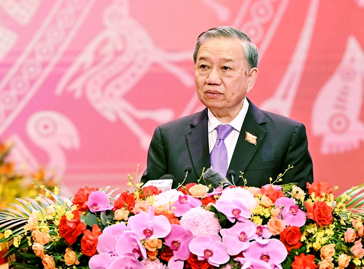 Tổng Bí thư: 'Đằng sau chuyển mình của kinh tế là những đêm trắng họp bàn, cuộc đối thoại bền bỉ' - Ảnh 2.