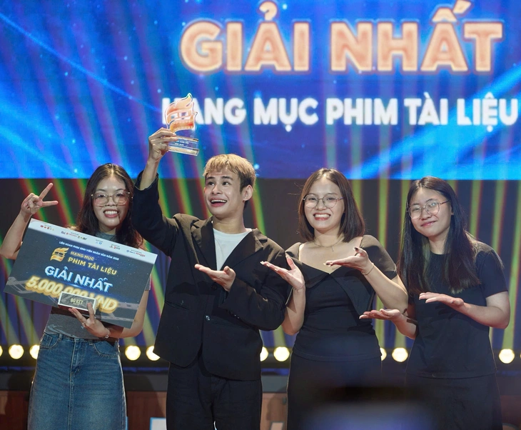 Viết Tường - Ảnh 2.