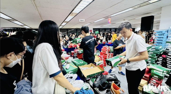 ngày hội săn sale - Ảnh 2.