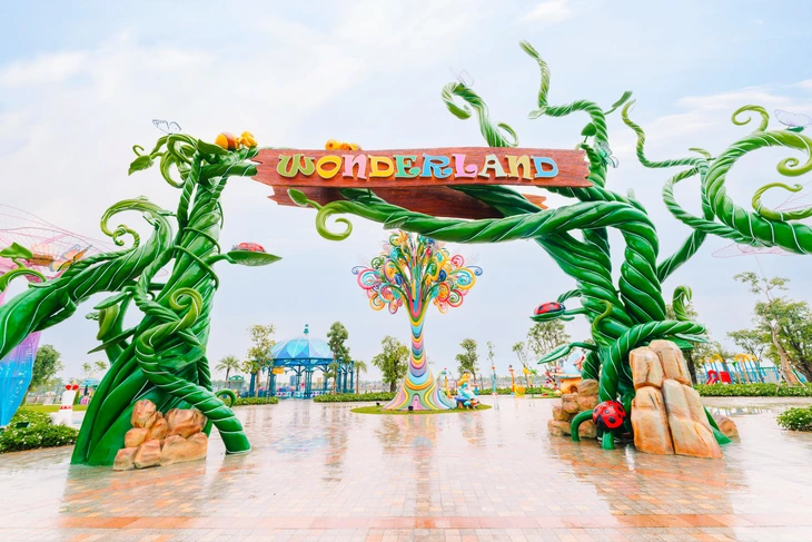 Đến 8Wonder nghe nhạc, check in Trung tâm Hội chợ Triển lãm Quốc gia - Ảnh 10.