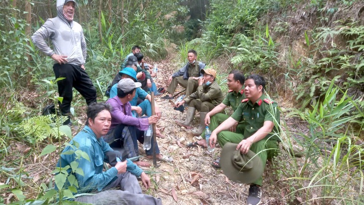 công an - Ảnh 2.