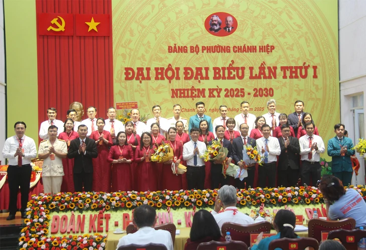 Phó bí thư TP.HCM Võ Văn Minh: các phường cần quan tâm quy hoạch, mở rộng không gian phát triển - Ảnh 1. Phó bí thư TP.HCM Võ Văn Minh: Các phường cần quan tâm quy hoạch, mở rộng không gian phát triển - Ảnh 1.