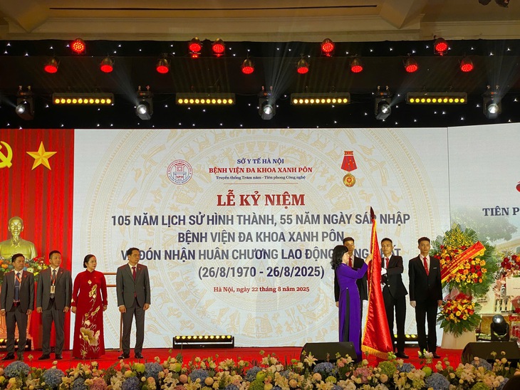Một trong số bệnh viện lâu đời nhất ở Đông Dương kỷ niệm 105 năm ra đời - Ảnh 1.