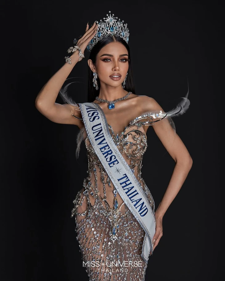 Cô gái thông thạo 3 thứ tiếng đăng quang Hoa hậu Hoàn vũ Thái Lan trong lần thi thứ 4 - Ảnh 4. Hoa hậu Hoàn vũ Thái Lan - Ảnh 4.