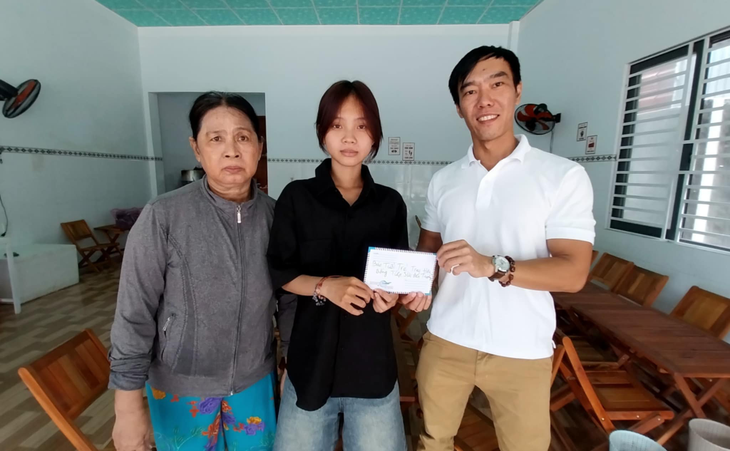 Tiếp sức đến trường - Ảnh 2.