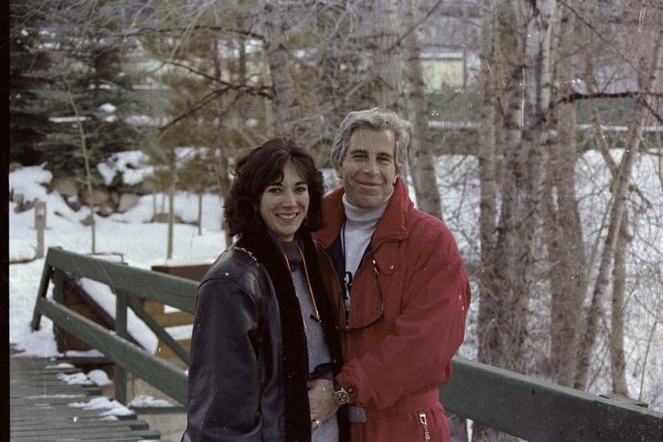 Tổng thống Donald Trump có vô can trong vụ án tỉ phú ấu dâm Jeffrey Epstein? - Ảnh 1. Donald Trump - Ảnh 1.