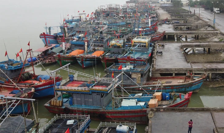 Bão số 5 thêm hai cấp, có thể mạnh cấp 12-13, giật cấp 15 - Ảnh 4. bão số 5 - Ảnh 3.