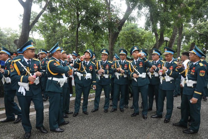 Sản phẩm TH tự hào tiếp sức các chiến sỹ và người dân tại đại lễ 2-9 - Ảnh 1. TH - Ảnh 2.
