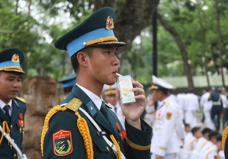 Sản phẩm TH tự hào tiếp sức các chiến sỹ và người dân tại đại lễ 2-9 - Ảnh 5. Sản phẩm TH tự hào tiếp sức các chiến sĩ và người dân tại đại lễ 2-9 - Ảnh 6.