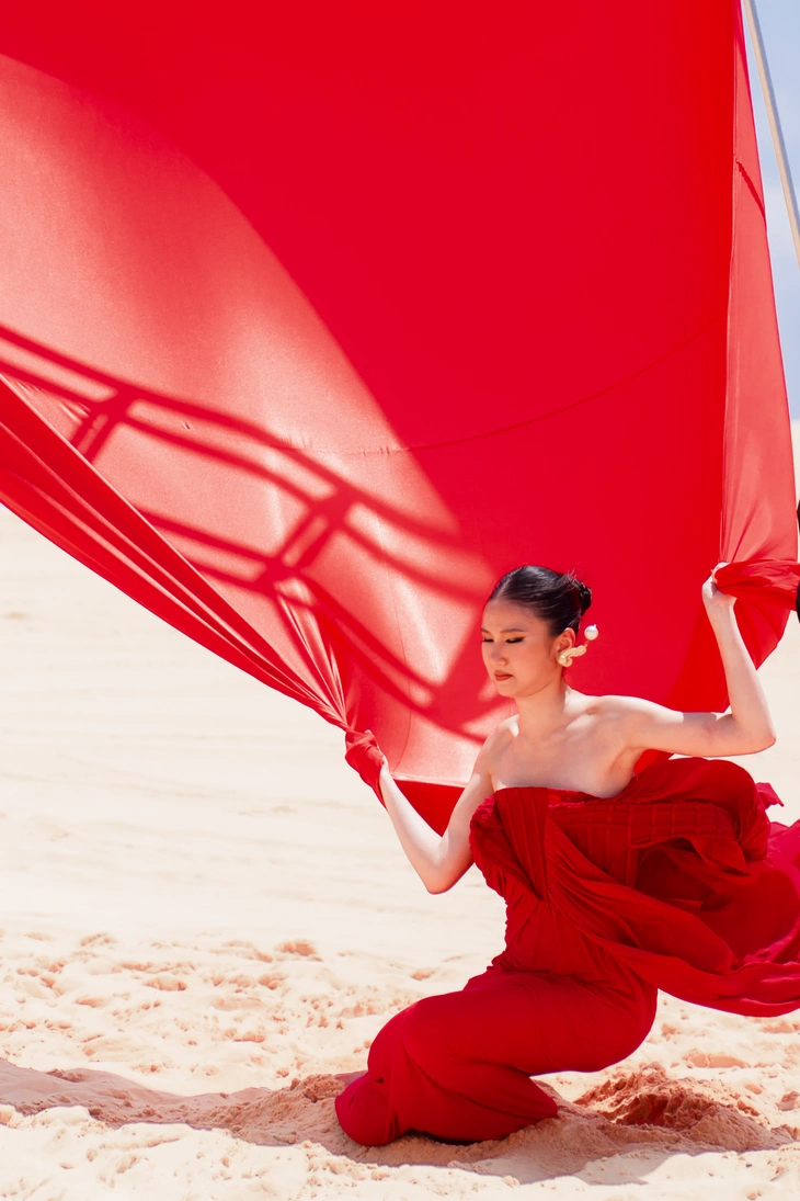 Vietnam’s Next Top Model loại người giỏi liên tục, khó chịu vô cùng! - Ảnh 8. Vietnam’s Next Top Model - Ảnh 8.