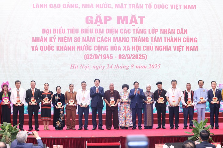 Anh hùng Lao động Thái Hương được vinh danh dịp 80 năm Quốc khánh - Ảnh 1. Tập đoànTH - Ảnh 1.