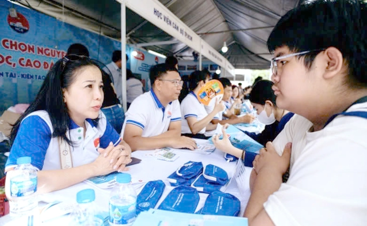 Điểm chuẩn và sự thiếu công bằng - Ảnh 1. điểm chuẩn - Ảnh 1.