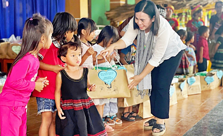 Đến trường với niềm hạnh phúc - Ảnh 5. Đến trường với niềm hạnh phúc - Ảnh 4.