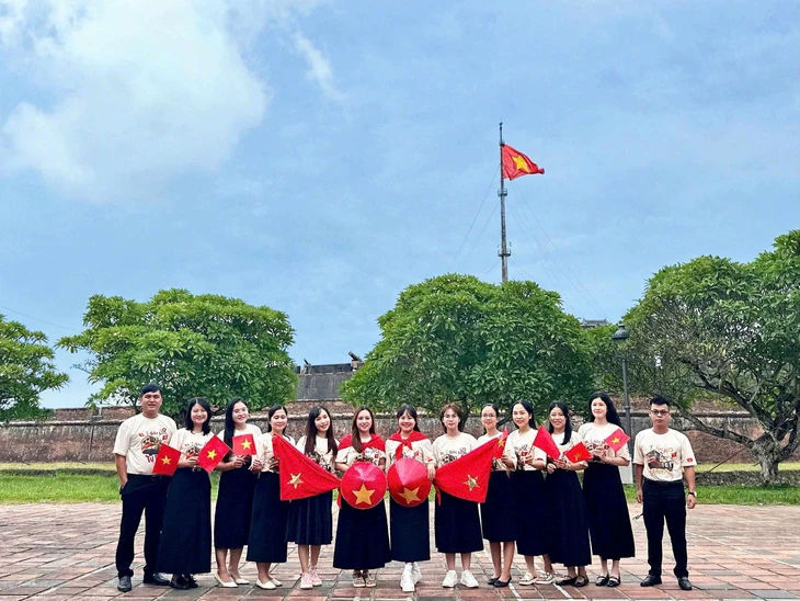 Yêu nước không phải là trend, yêu nước là ở trong gen chúng mình! - Ảnh 2. quốc khánh - Ảnh 3.
