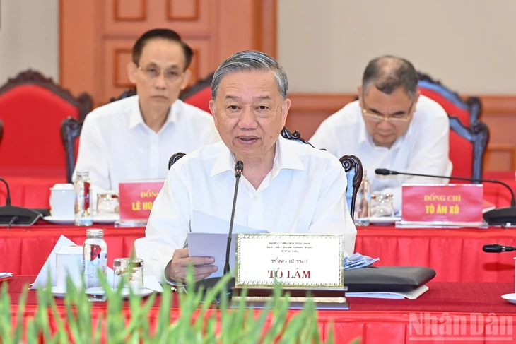 Bộ Chính trị cơ bản tán thành phương án nhân sự cán bộ quân đội tham gia Trung ương khóa XIV - Ảnh 1.