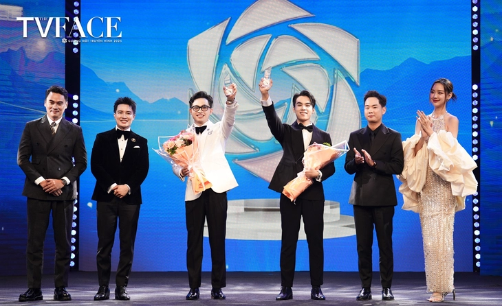 Thi MC như thi hoa hậu, nam vương - Ảnh 2. MC - Ảnh 2.