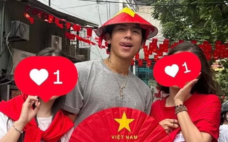  Tổng Bí thư Tô Lâm dự chương trình nghệ thuật đặc biệt mừng 80 Quốc khánh 2-9 - Ảnh 6.