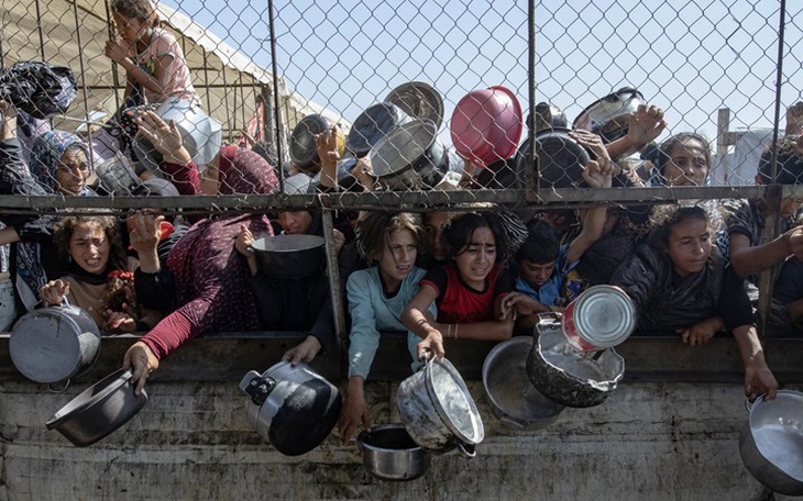 Israel thừa nhận tấn công vào khu vực bệnh viện ở Gaza, mở cuộc điều tra - Ảnh 2.