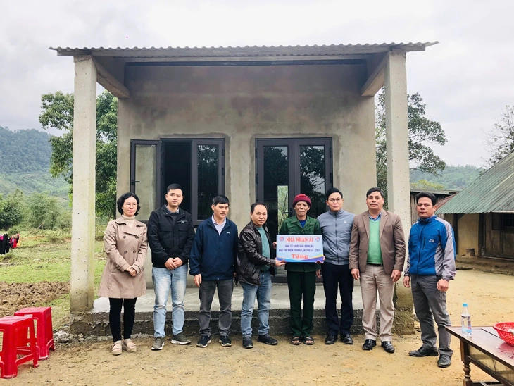 Huế xây mới, sửa chữa 6.778 căn nhà, hoàn thành xóa nhà tạm - Ảnh 1.