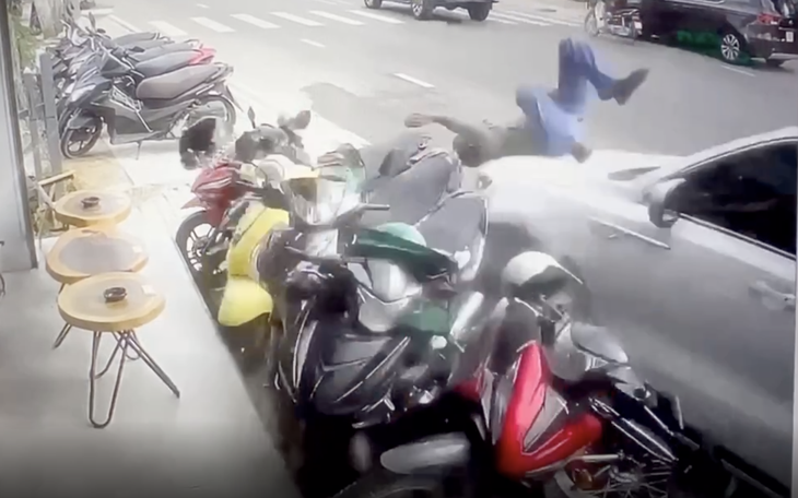 Tài xế buồn ngủ hãy ra khỏi cao tốc hoặc vào trạm dừng nghỉ rửa mặt, uống nước, nghỉ ngơi - Ảnh 2.