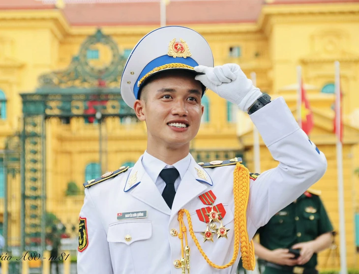 Chàng quân nhân A80 lan tỏa hình ảnh “Tích cực tạo ra năng lượng” - Ảnh 2. Nguyễn Hữu Cường - Ảnh 2.