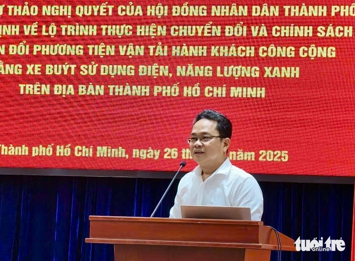 Chuyển đổi xe buýt xanh ở TP.HCM: Cần đột phá chính sách, hướng xử lý pin thải với nhà sản xuất - Ảnh 2.