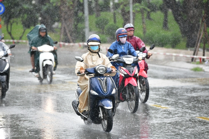 mưa to - Ảnh 1.