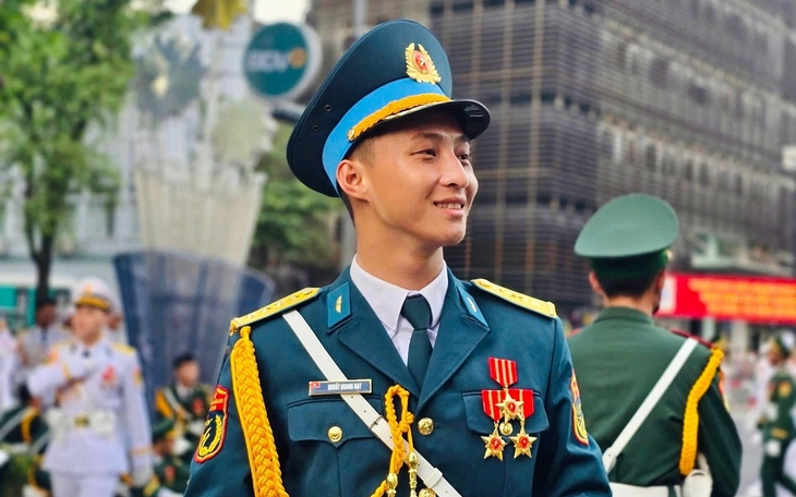 Cựu binh 81 tuổi: Thay mặt đồng đội đã hy sinh, tôi đi xem diễu binh 2-9, ngắm đất nước giàu đẹp  - Ảnh 6.